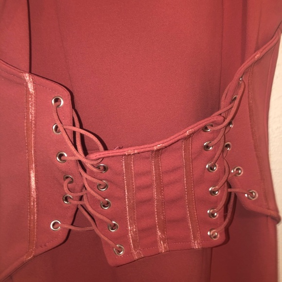 Pink dress - Picture 3 of 5